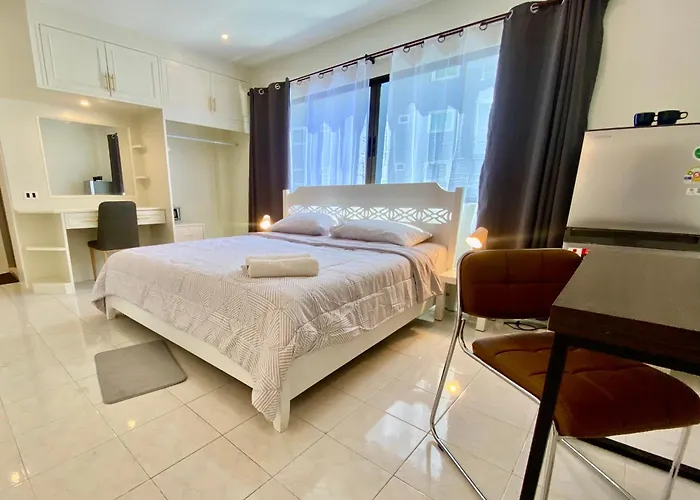 Patong Center Comfort Stay