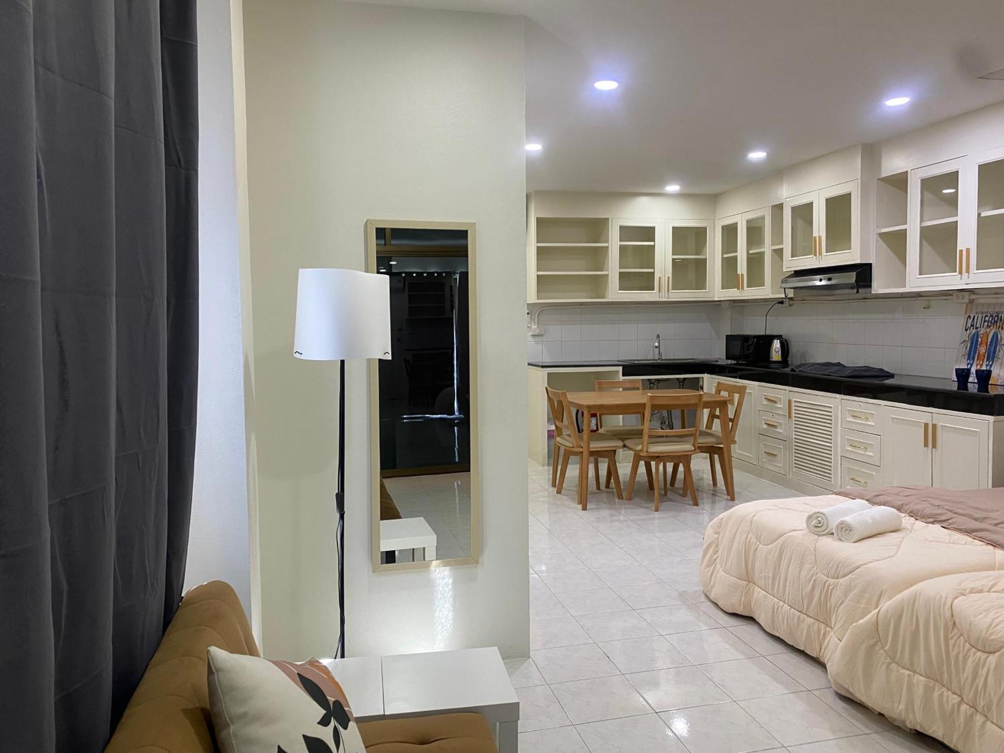 Center Comfort * Patong